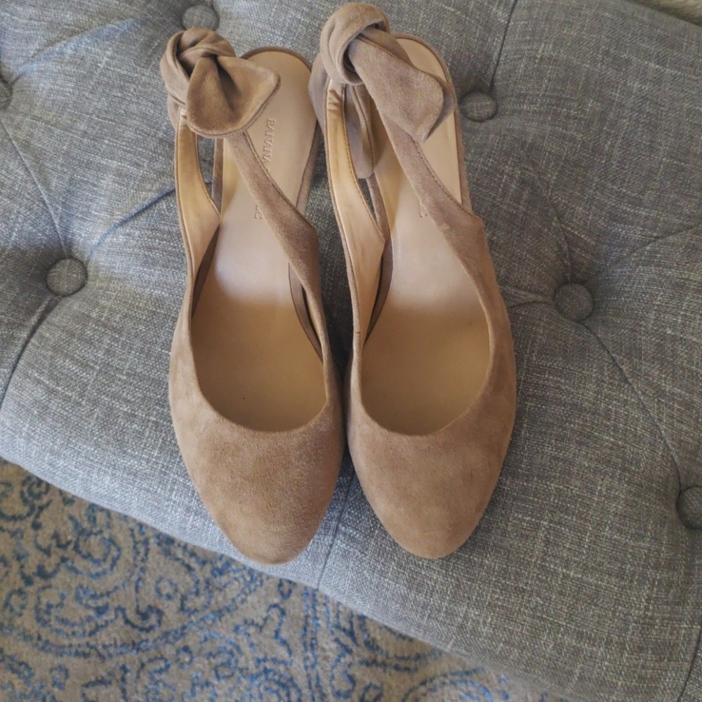Banana Republic Sexy suede heels